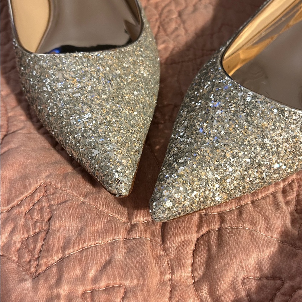 Badgley Mischka Sparkling Gold Pumps - Picture 4 of 4